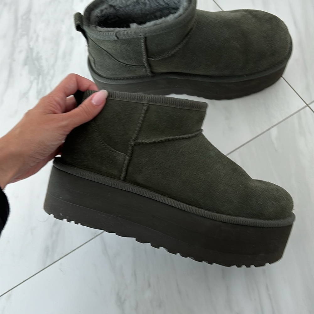Platform Uggs RARE colorway